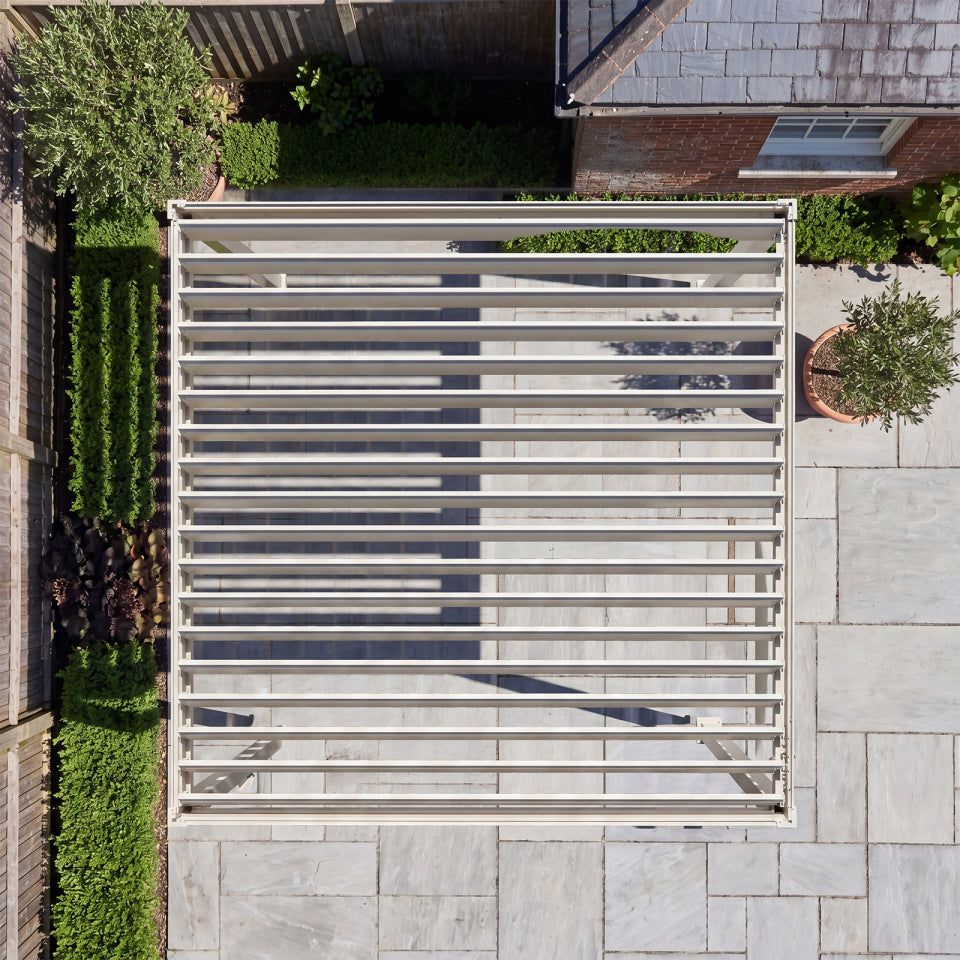 Proteus Lite Metal Pergola in Pebble - 3.0m x 3.0m Free Standing