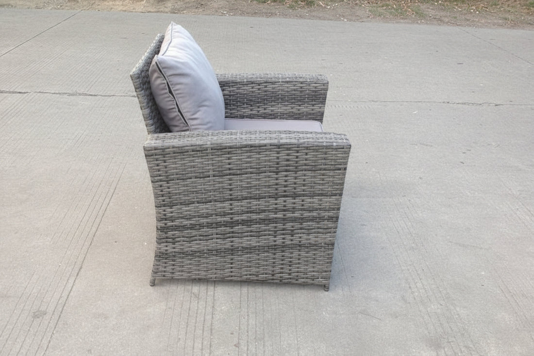 2 High Back Rattan Arm Chair Patio Furniture With Cushion