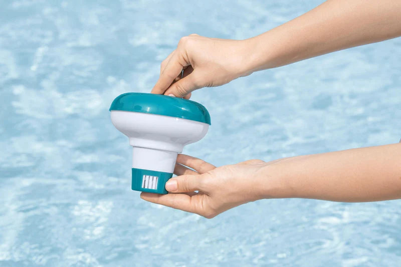 Pool &amp; Hot Tub Chlorine Dispenser 5" Chemical Floater