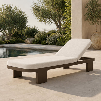 Orion Lounger
