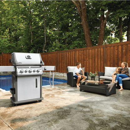 Napoleon Rogue® Stainless Steel *Special Edition* 3-Burner Gas BBQ - Rogue 425 LPG