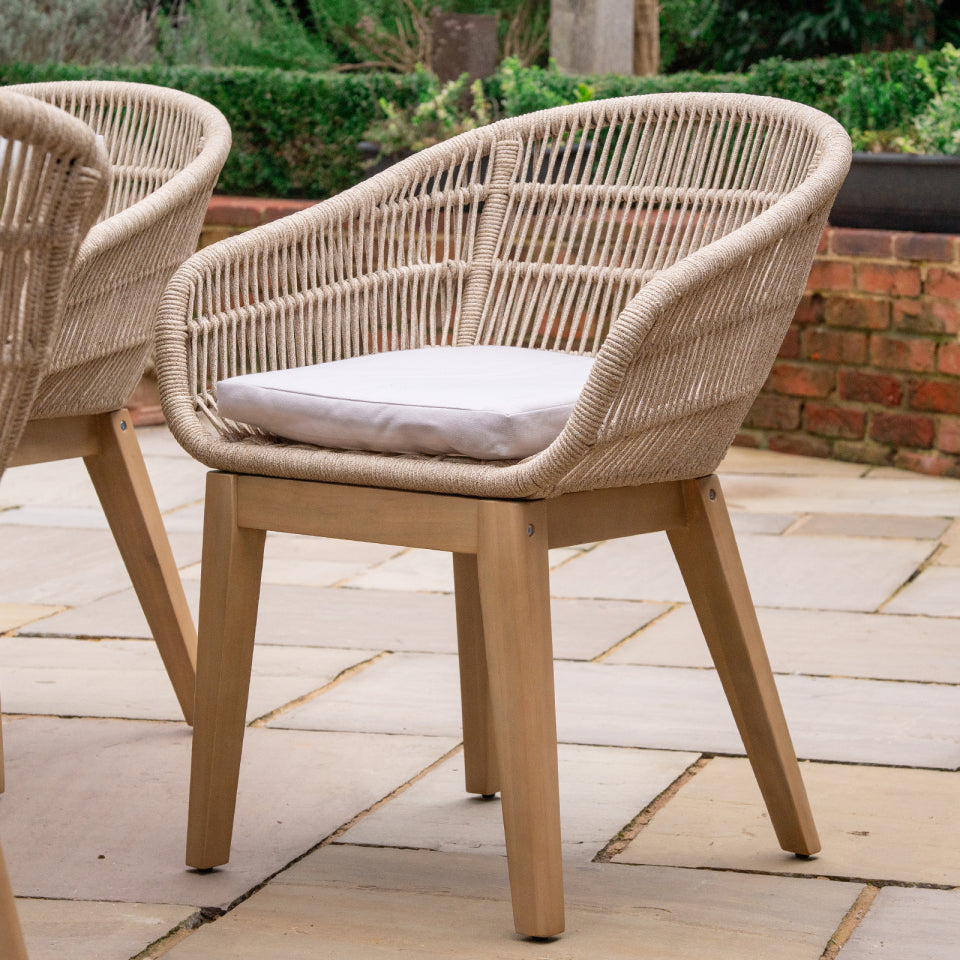Madison 6 Seat Dining Acacia Wood Rope Dining Set - Round Table in Natural